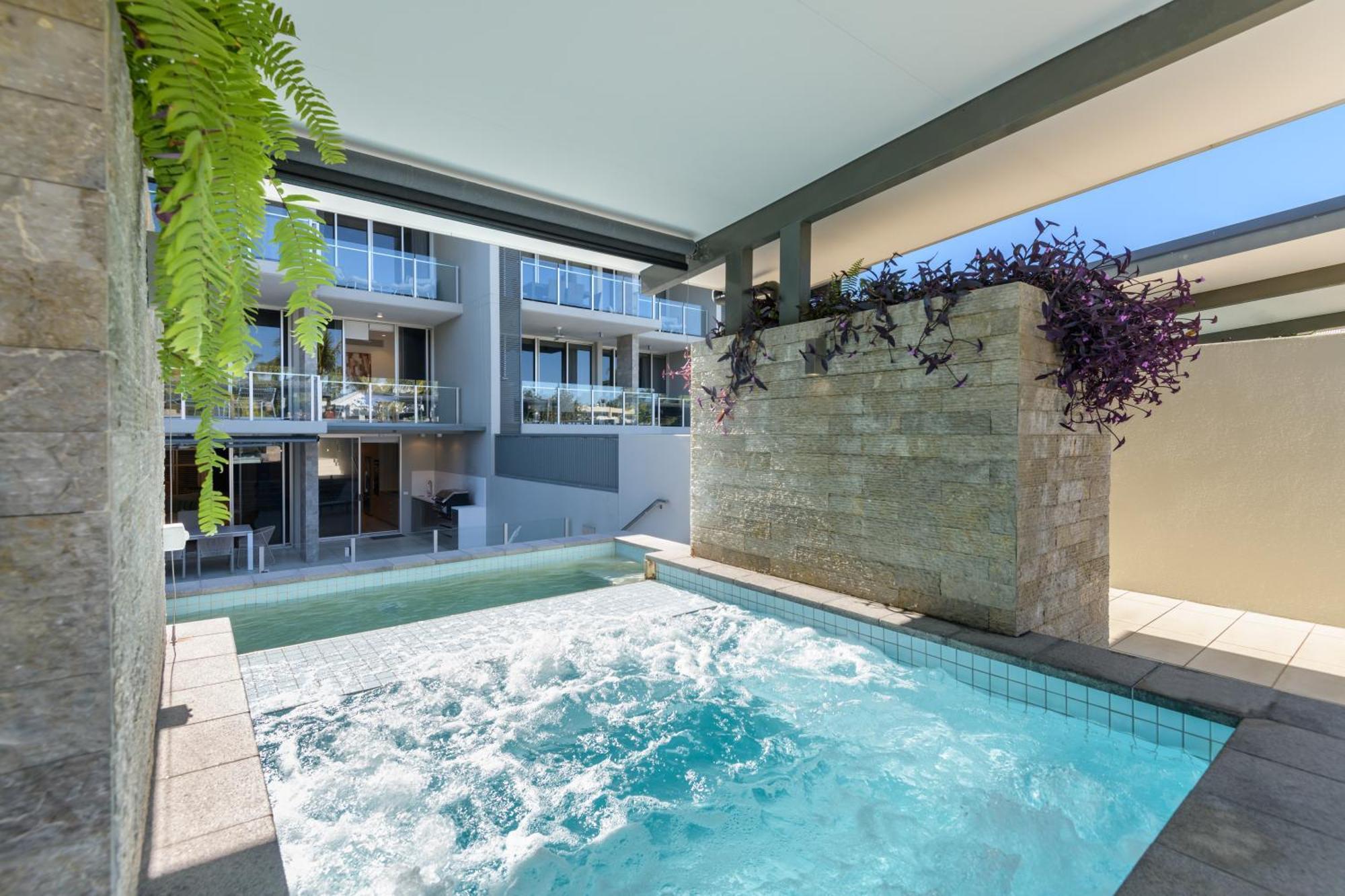 Coconut Grove Aparthotel Порт Дъглас Екстериор снимка