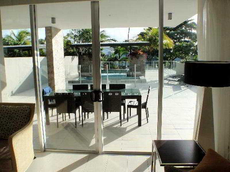 Coconut Grove Aparthotel Порт Дъглас Екстериор снимка